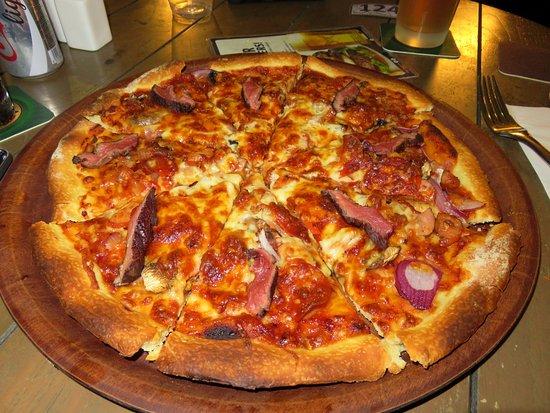 Boomarang Bistro & Bar